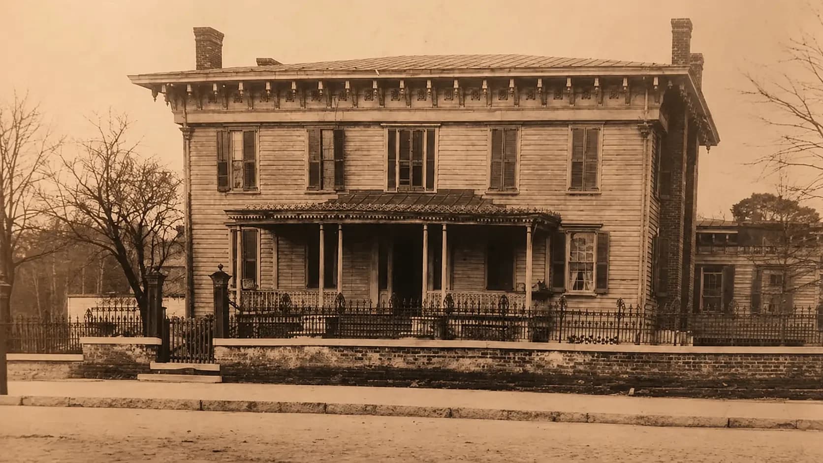 Featured view of White House of the Confederacy in Richmond, Virginia